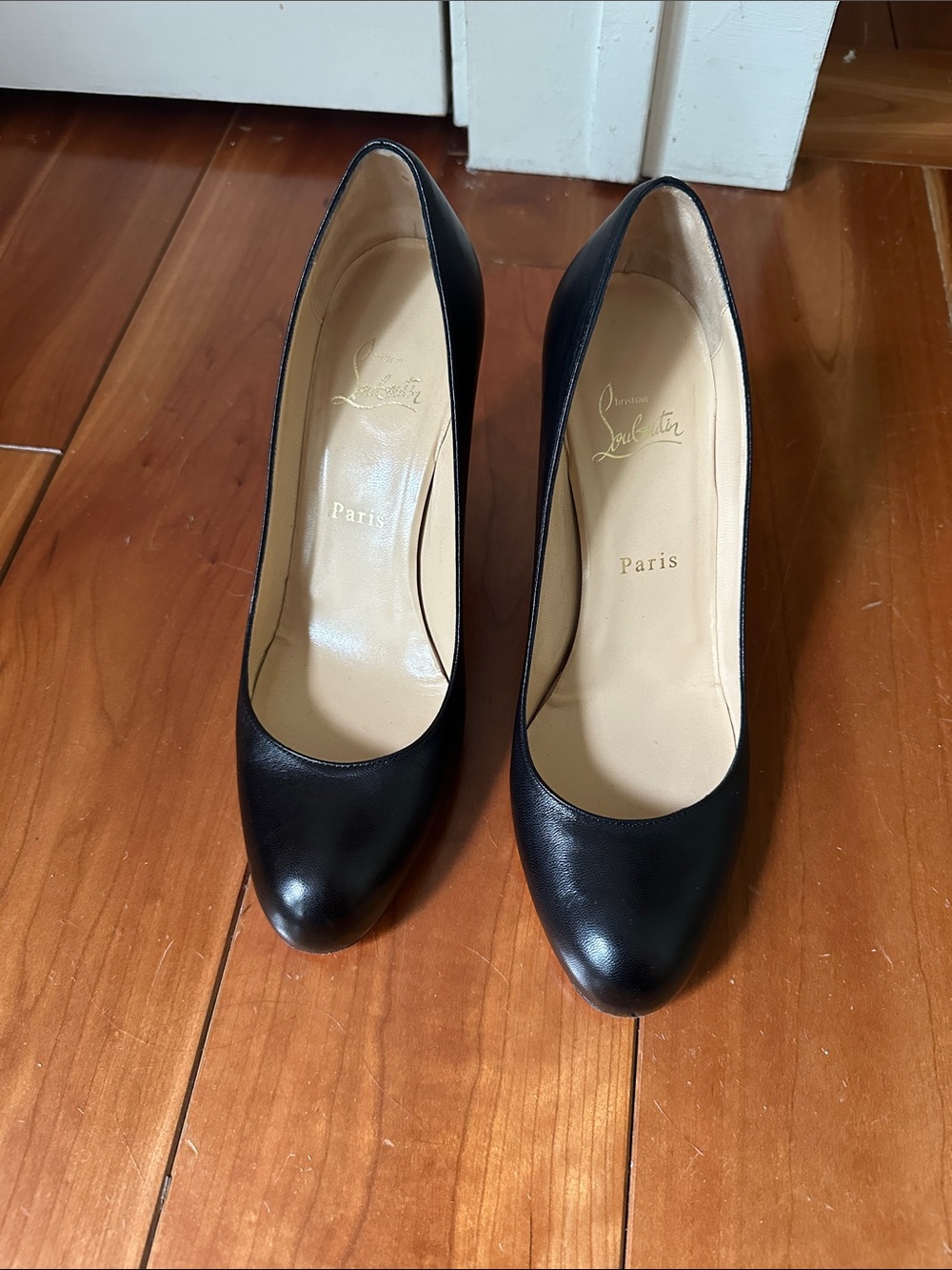 Christian Louboutin Black Leather Pumps with Red Soles - Picture 10 of 16